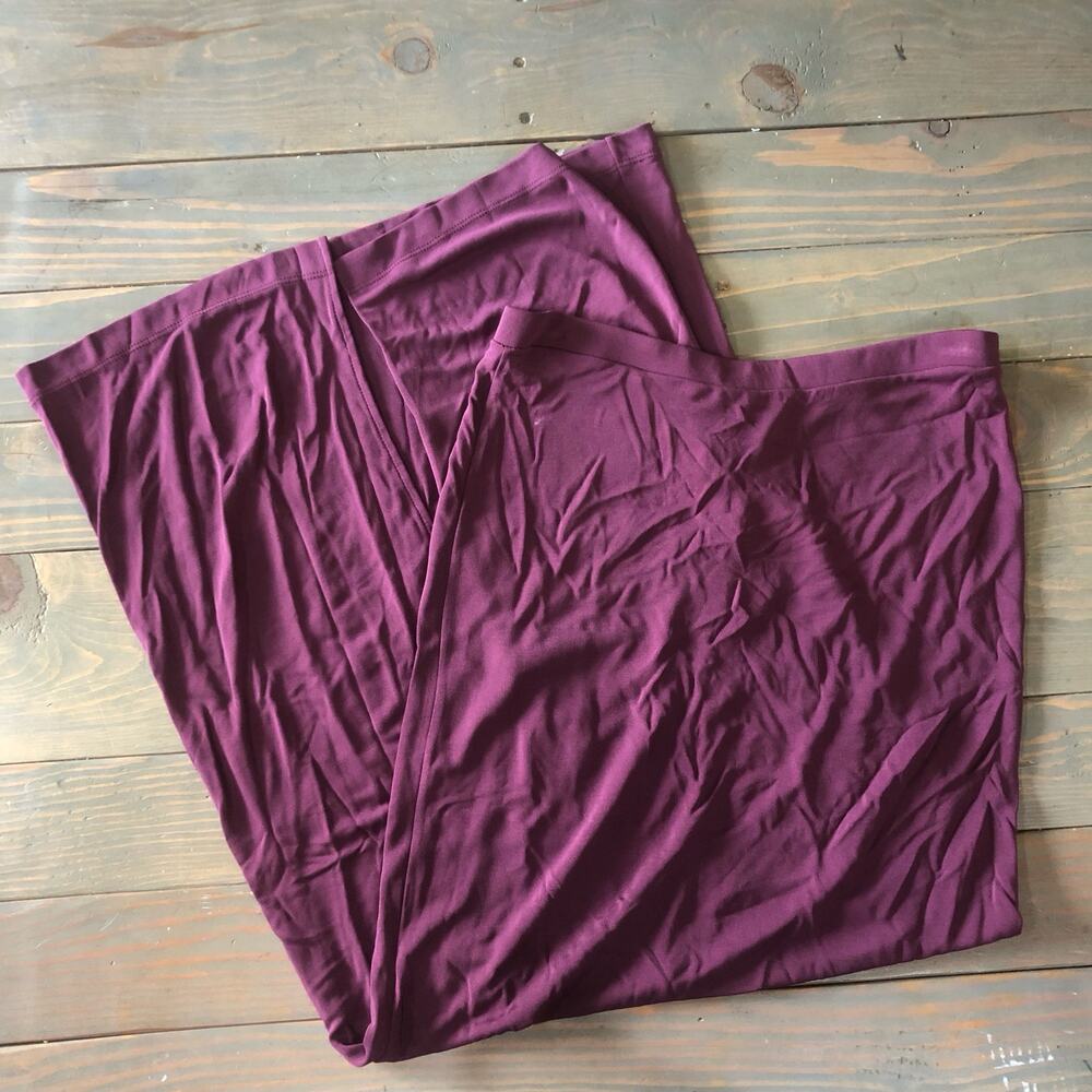 Casual Corner long maxi wine skirt women's size medium NEW slit skirt